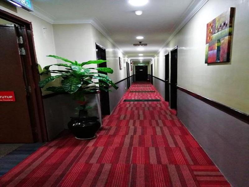 Sovotel Express Sri Petaling 159 Seri Kembangan Luaran gambar